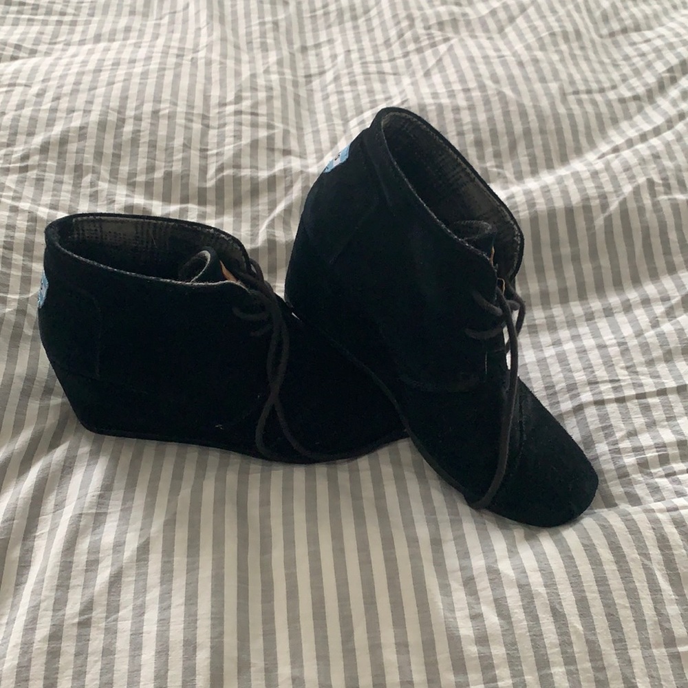Toms Women’s Wedge Bootie